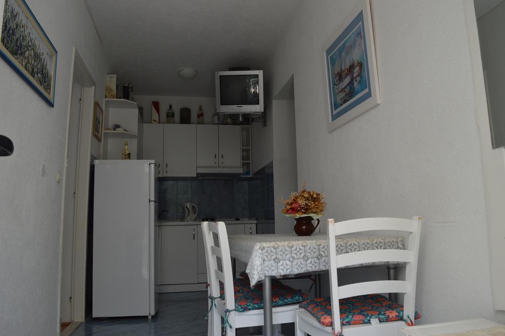 Apartments Majstrovic Zivogosce Bagian luar foto