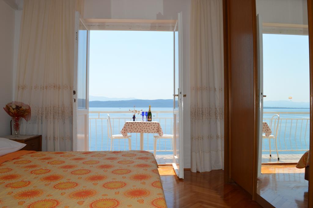 Apartments Majstrovic Zivogosce Bagian luar foto