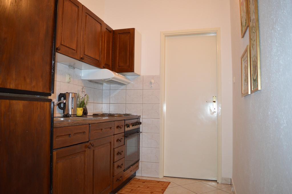 Apartments Majstrovic Zivogosce Bagian luar foto