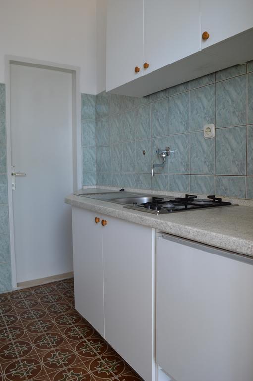 Apartments Majstrovic Zivogosce Bagian luar foto